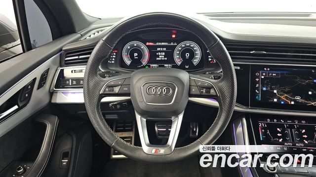Audi Q7 2021 — photo 13