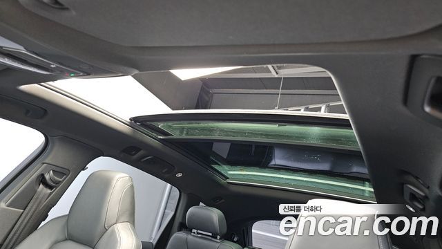 Audi Q7 2021 — photo 17