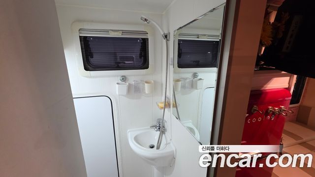 Hyundai Starex 2021 — photo 32