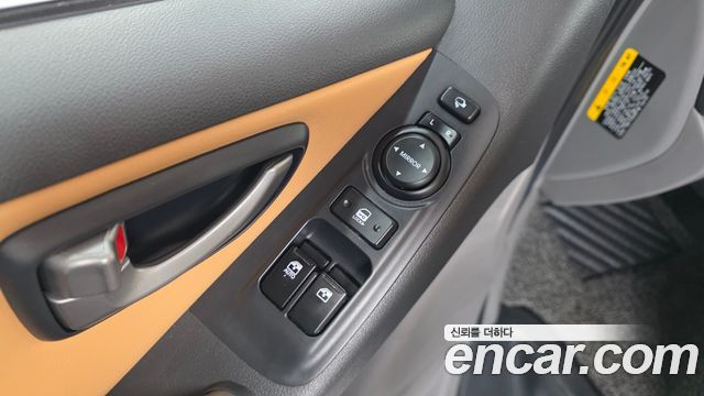 Hyundai Starex 2021 — photo 38