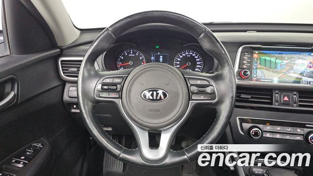 Kia K5 2016 — photo 11