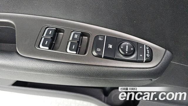 Kia K5 2016 — photo 16