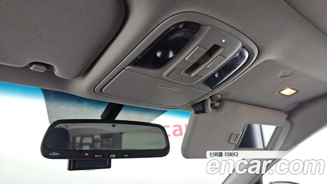 Kia K5 2016 — photo 17