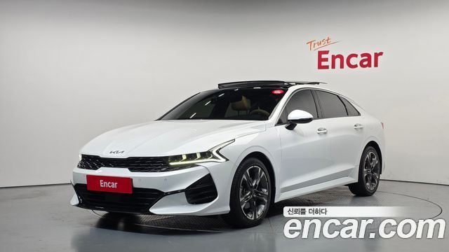 Kia K5 2023 — photo 1