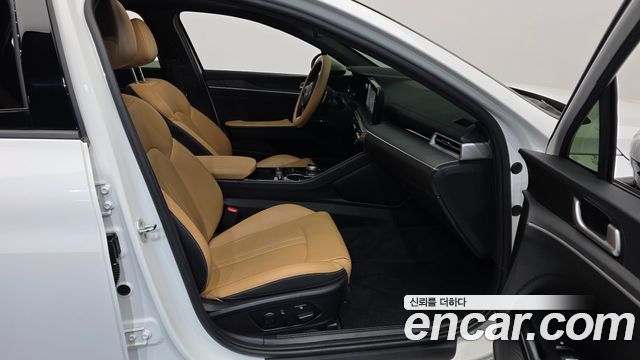Kia K5 2023 — photo 11