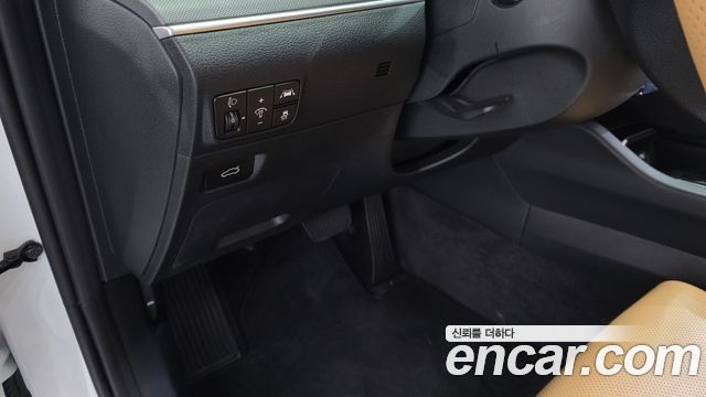 Kia K5 2023 — photo 14