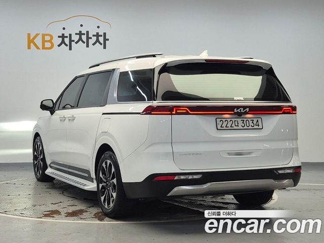 Kia Canival 2022 — photo 2