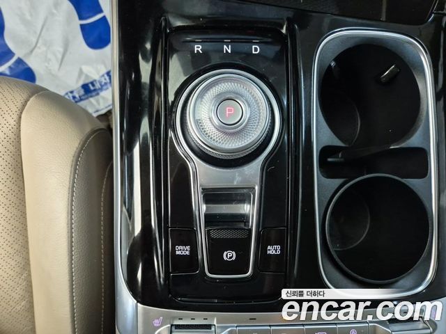 Kia Canival 2022 — photo 8