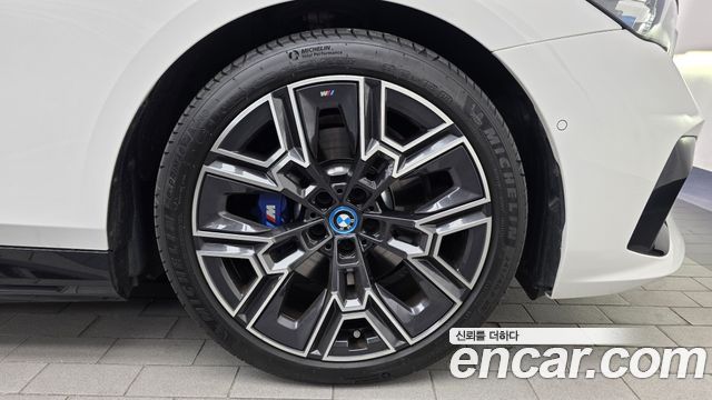 BMW 5-Series 2025 — photo 7
