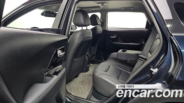 Kia Niro 2021 — photo 11