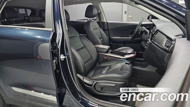 Kia Niro 2021 — photo 12