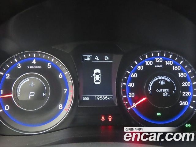 Hyundai i40 2016 — photo 8