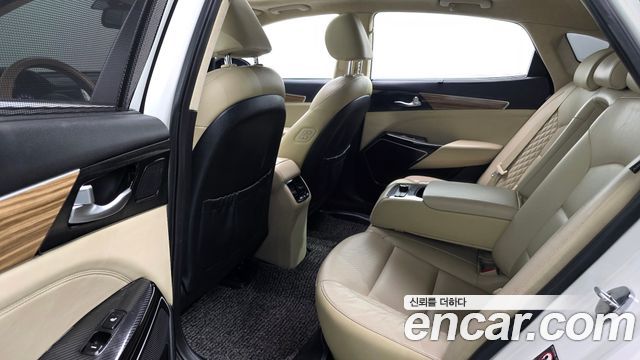 Kia K7 2016 — photo 11