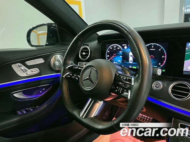 Mercedes-Benz E-Class 2023 — photo 15