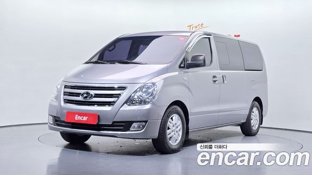 Hyundai Starex 2018 — photo 1
