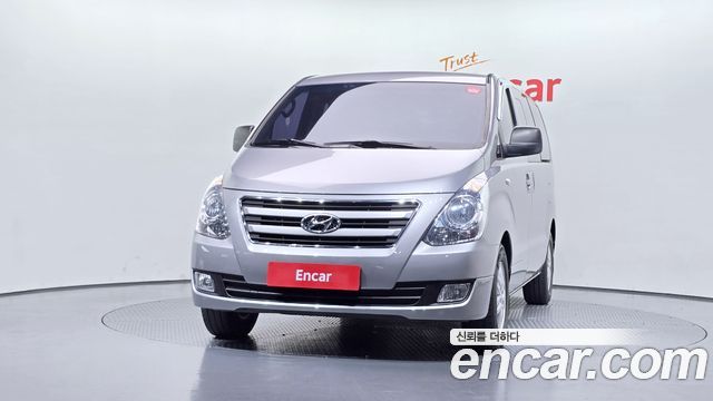 Hyundai Starex 2018 — photo 3