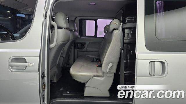 Hyundai Starex 2018 — photo 18