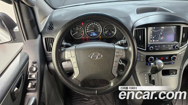 Hyundai Starex 2018 — photo 19