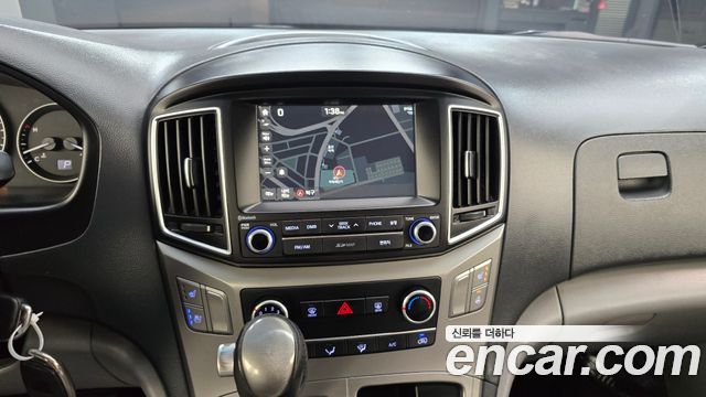Hyundai Starex 2018 — photo 20