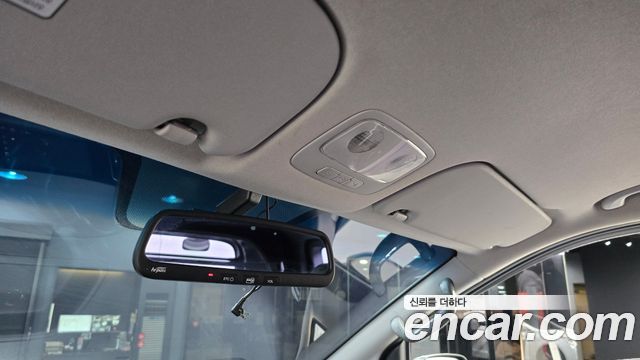 Hyundai Starex 2018 — photo 24