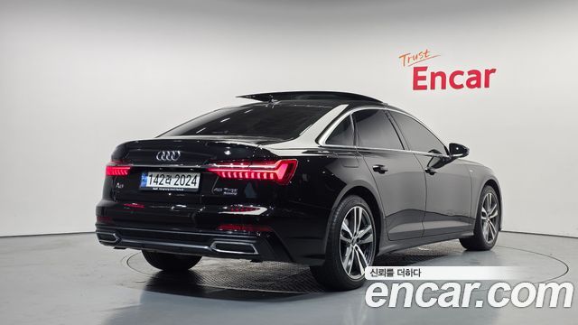 Audi A6 2022 — photo 2
