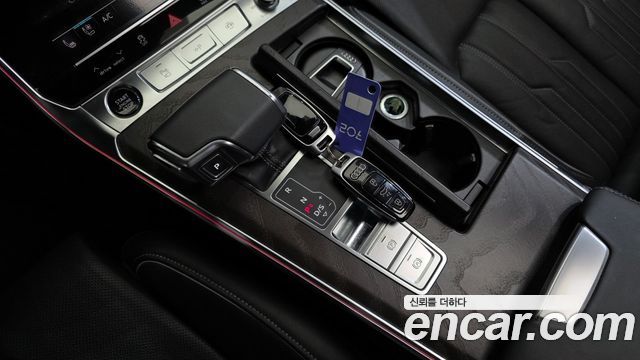 Audi A6 2022 — photo 12