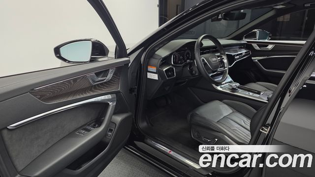 Audi A6 2022 — photo 13