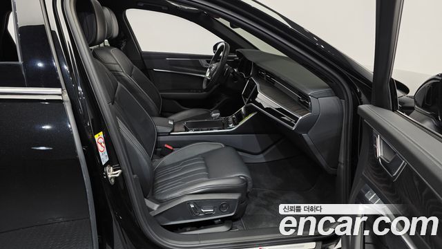 Audi A6 2022 — photo 17