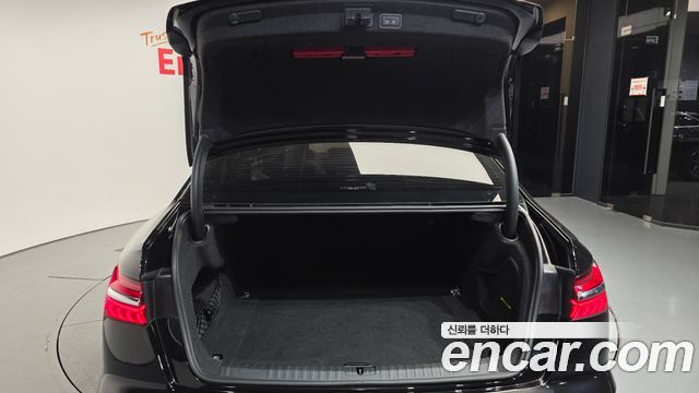 Audi A6 2022 — photo 26
