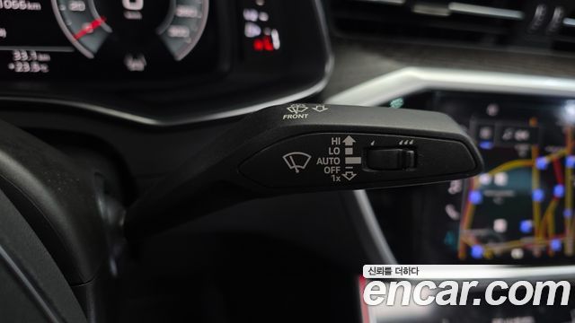 Audi A6 2022 — photo 32