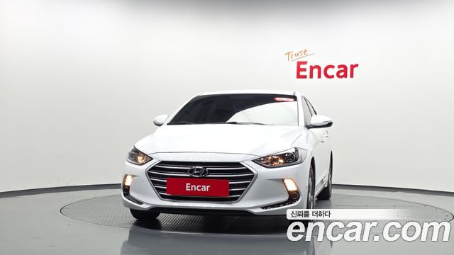 Hyundai AVANTE 2017 — photo 3