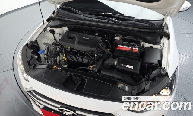 Hyundai AVANTE 2017 — photo 6