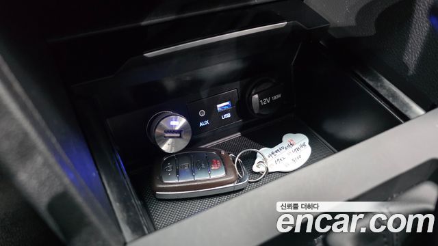 Hyundai AVANTE 2017 — photo 19
