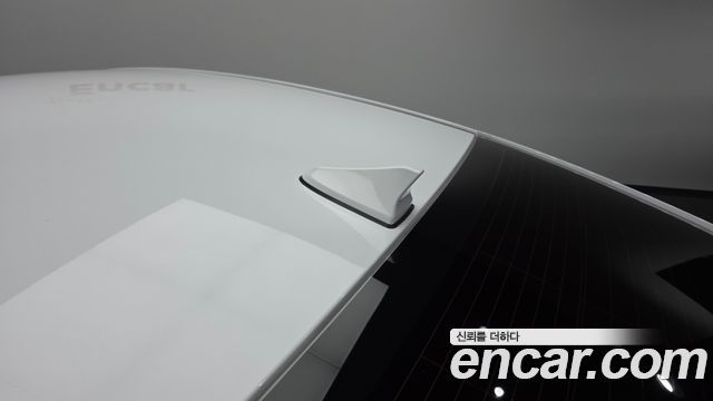 Hyundai AVANTE 2017 — photo 30