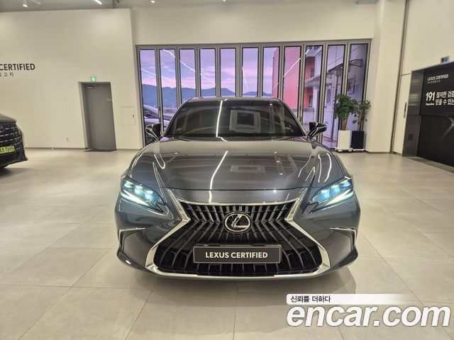 Lexus ES 2023 — photo 3