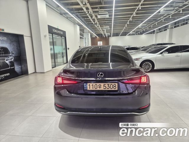 Lexus ES 2023 — photo 4