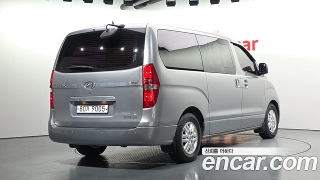 Hyundai Starex 2016 — photo 2