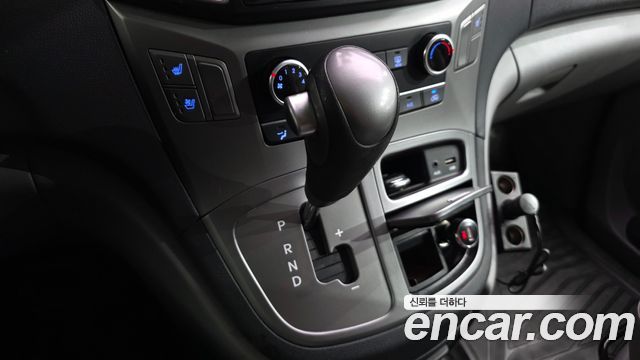 Hyundai Starex 2016 — photo 9