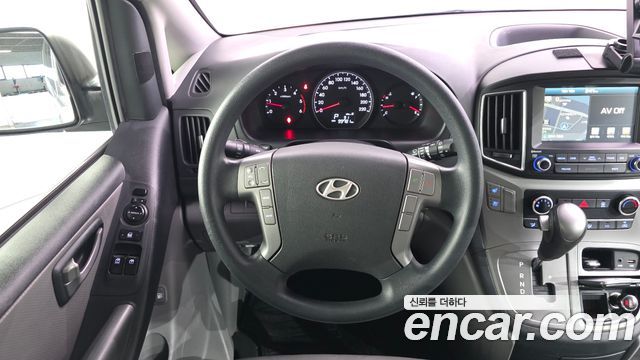 Hyundai Starex 2016 — photo 13
