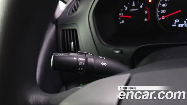 Hyundai Starex 2016 — photo 17