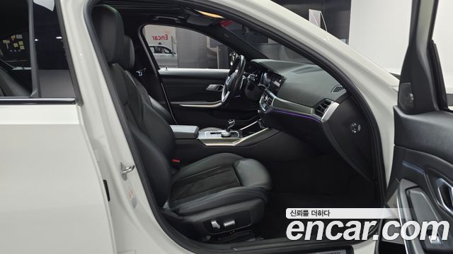 BMW 3-Series 2021 — photo 16