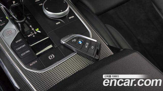 BMW 3-Series 2021 — photo 28