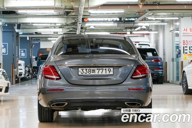 Mercedes-Benz E-Class 2020 — photo 2