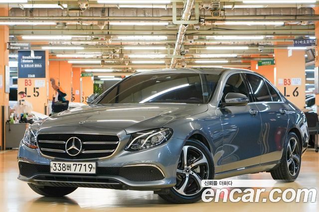 Mercedes-Benz E-Class 2020 — photo 3