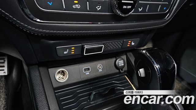 KG Mobility Rexton 2018 — photo 22