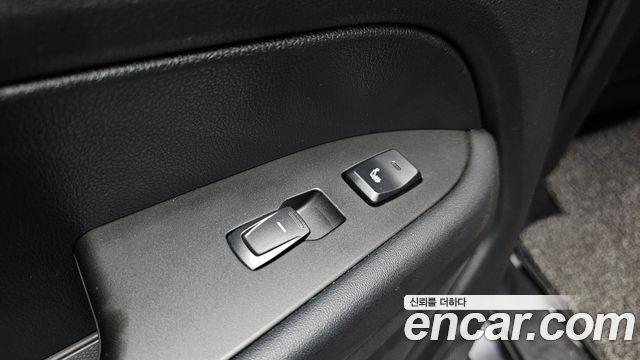 KG Mobility Rexton 2018 — photo 25