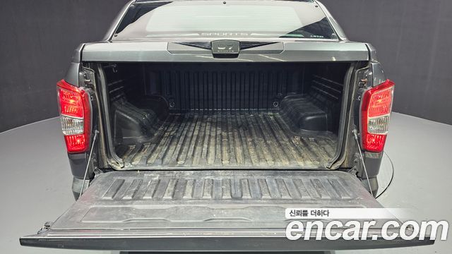 KG Mobility Rexton 2018 — photo 26