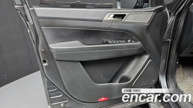 KG Mobility Rexton 2018 — photo 14