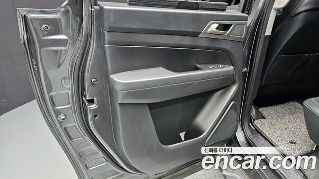 KG Mobility Rexton 2018 — photo 15