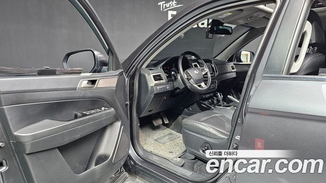 KG Mobility Rexton 2018 — photo 16
